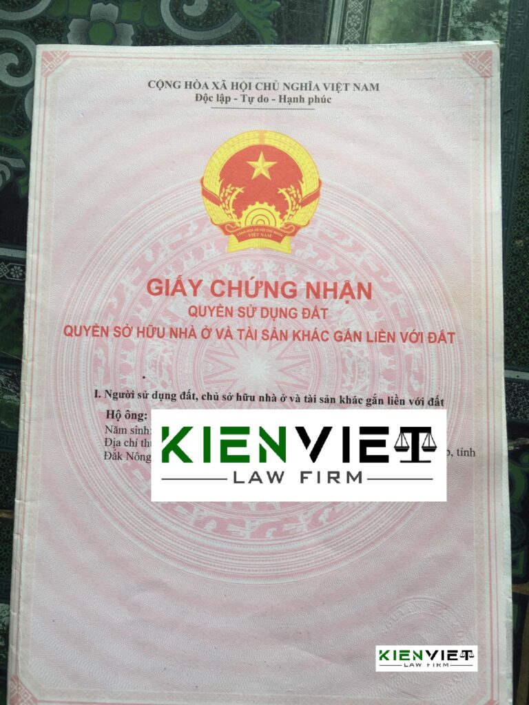 Sự khó khăn khi công chứng giao dịch giấy tờ đất Hộ gia đình